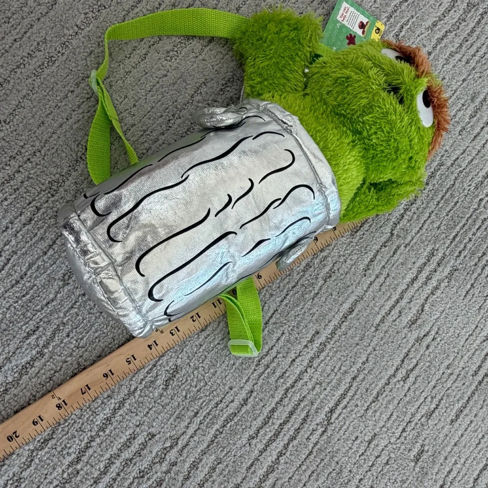 Sesame Street Oscar the Grouch Plush Trash Can Backpack Kids 2011 New NWT